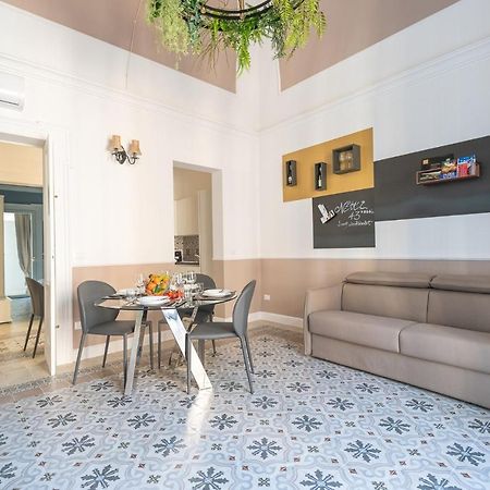 Nitti43 Luxury Apartment Taranto Exterior foto